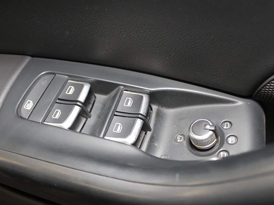 Audi Q3 2013 — фото 13