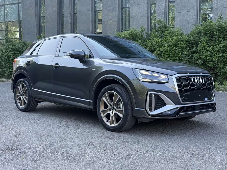 Audi Q2L 2022