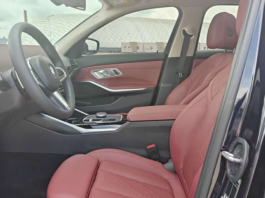 BMW 3 Series 2023 — фото 19