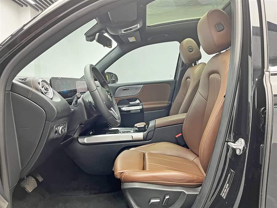 Mercedes-Benz GLB 2022 — фото 15
