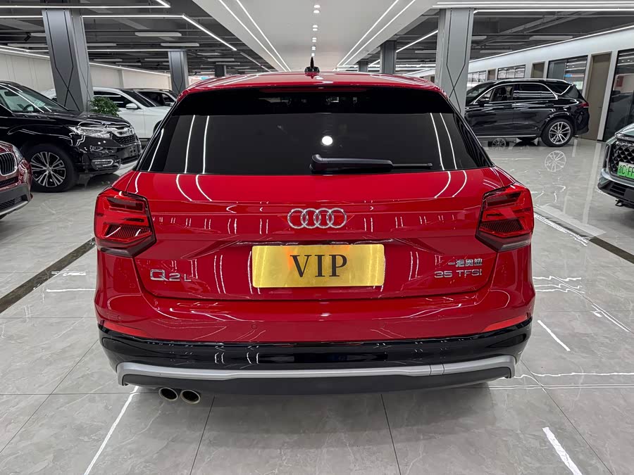 Audi Q2L 2020