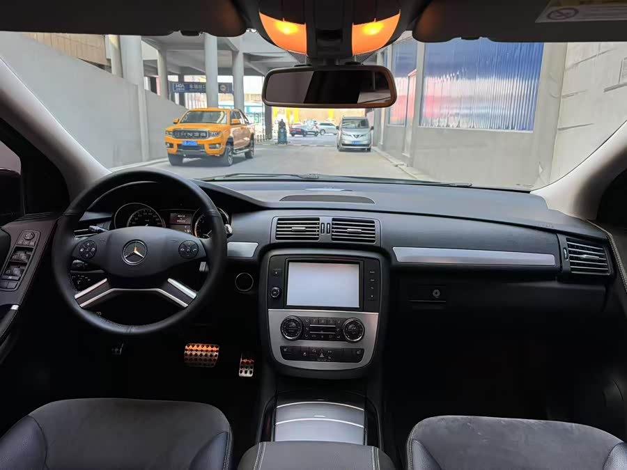 Mercedes-Benz R-Class 2015 — фото 9