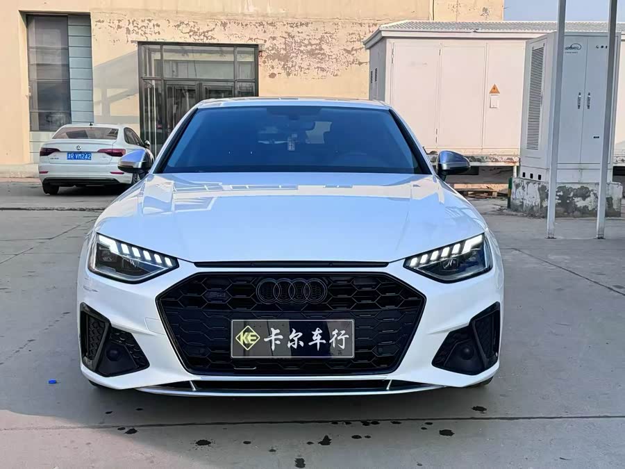 Audi A4L 2020