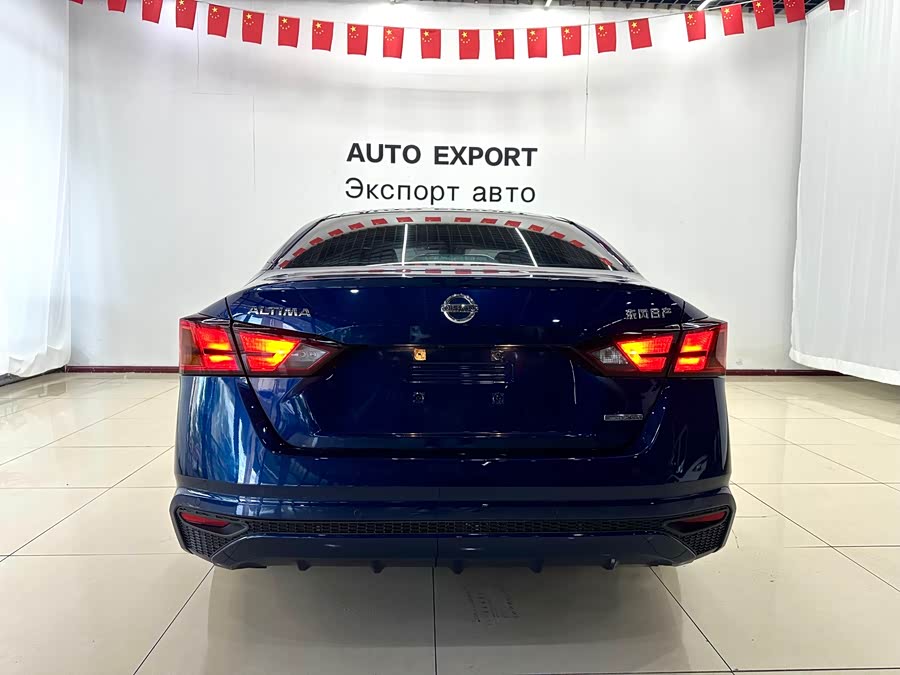 Nissan Teana 2022