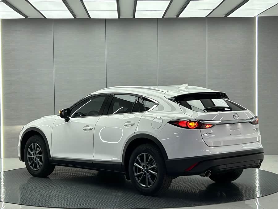 Mazda CX-4 2021