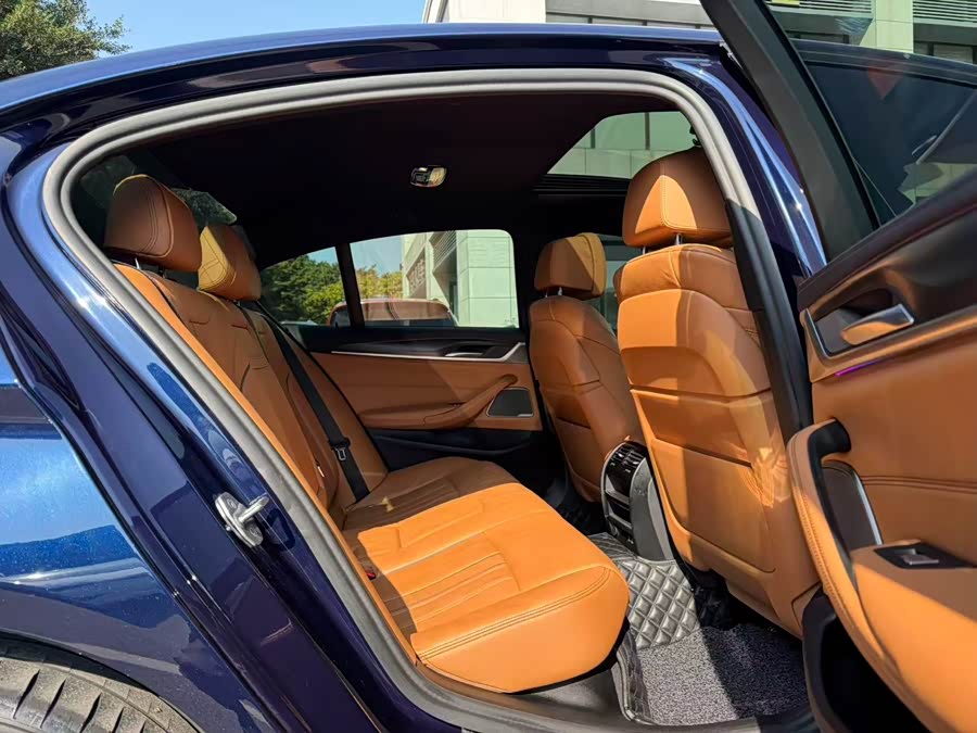 BMW 5 Series 2022