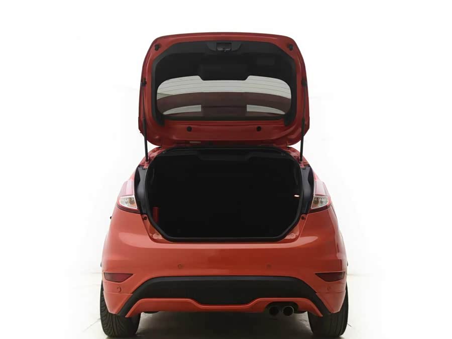 Ford Fiesta 2013 — фото 16