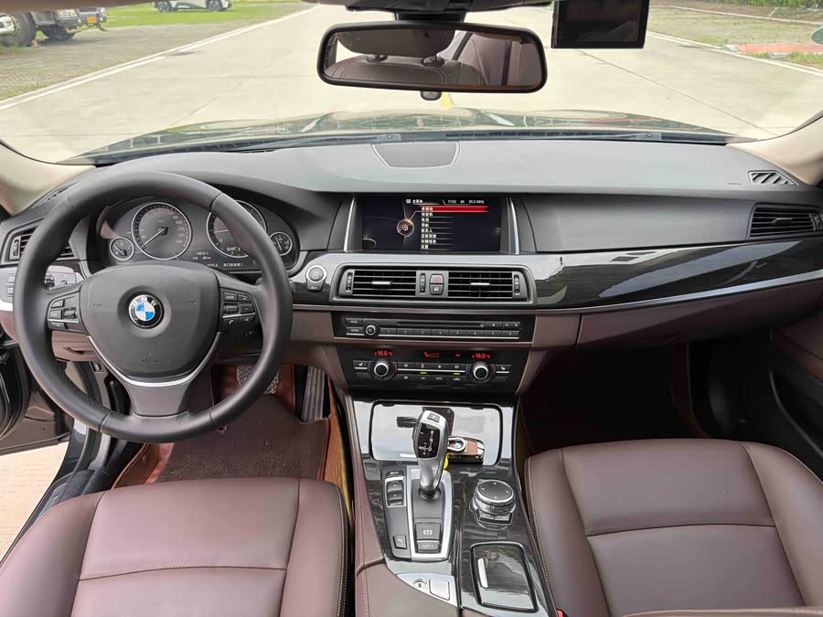 BMW 5 Series 2014 — фото 8