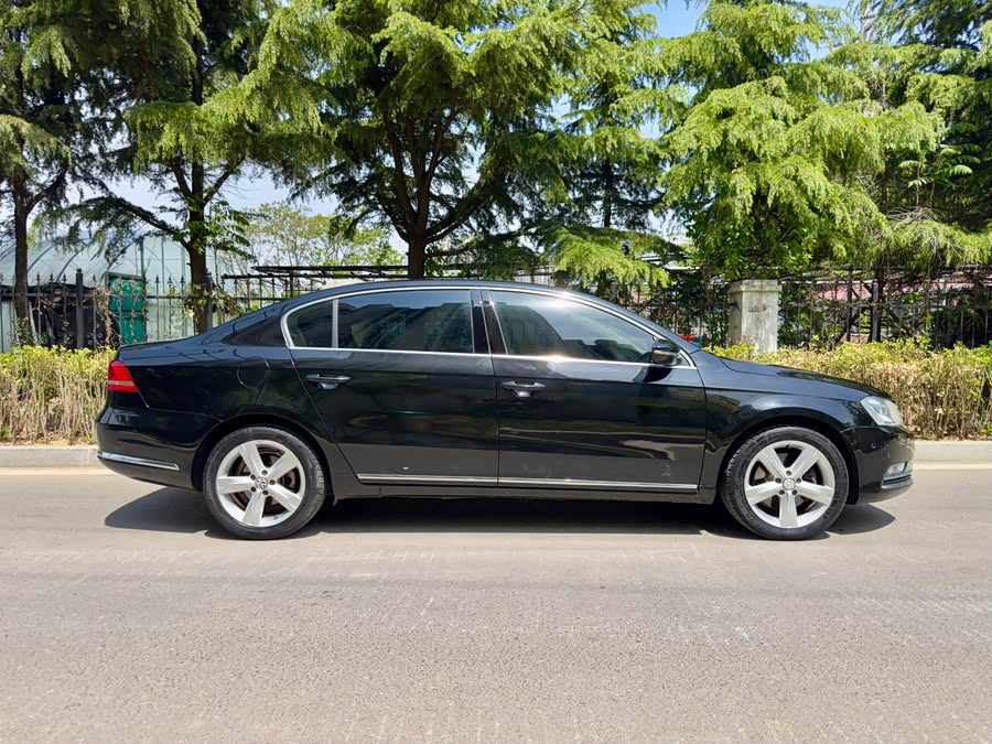 Volkswagen Magotan 2013