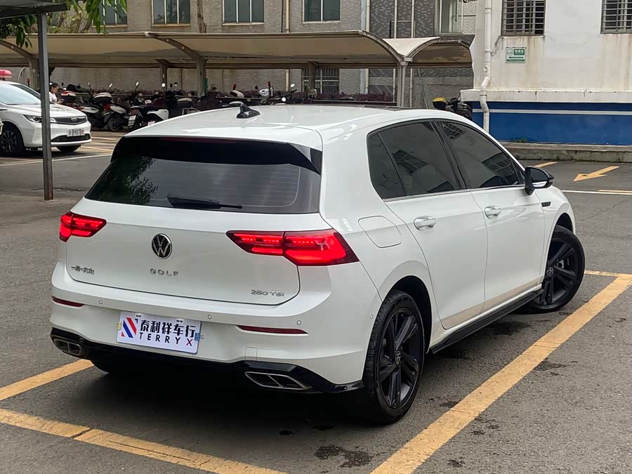Volkswagen Golf 2023