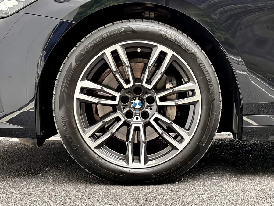 BMW 5 Series 2024 — фото 12