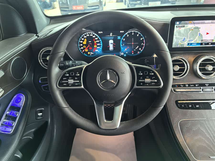 Mercedes-Benz GLC 2021 — фото 13