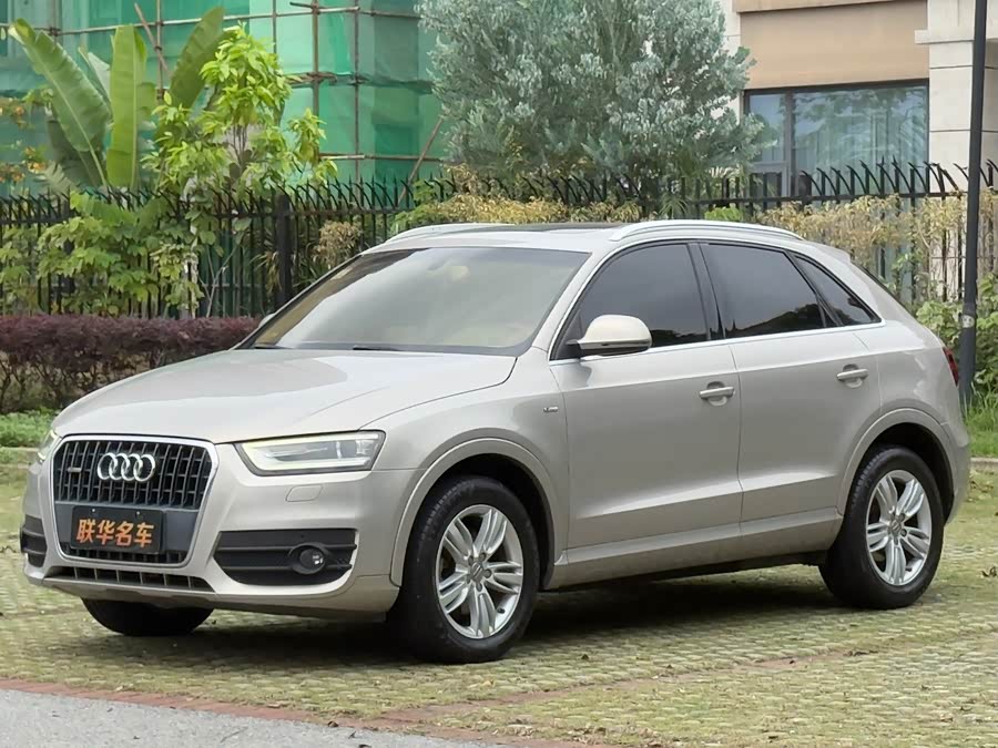 Audi Q3 2015