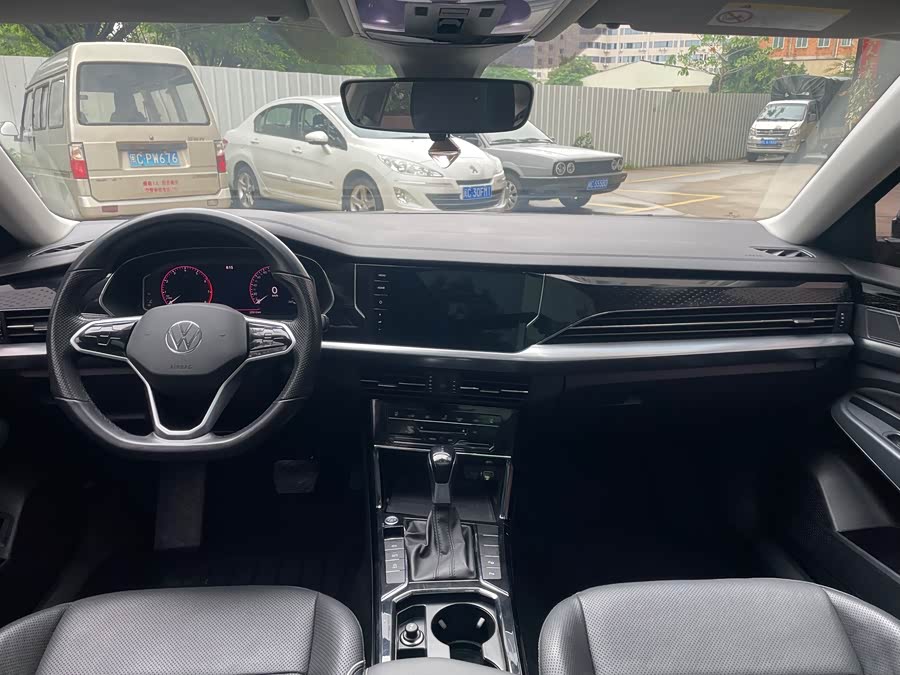 Volkswagen Passat 2022
