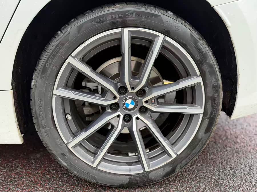 BMW 3 Series 2024