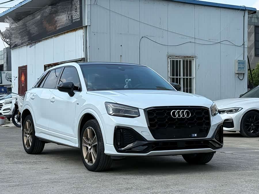 Audi Q2L 2022