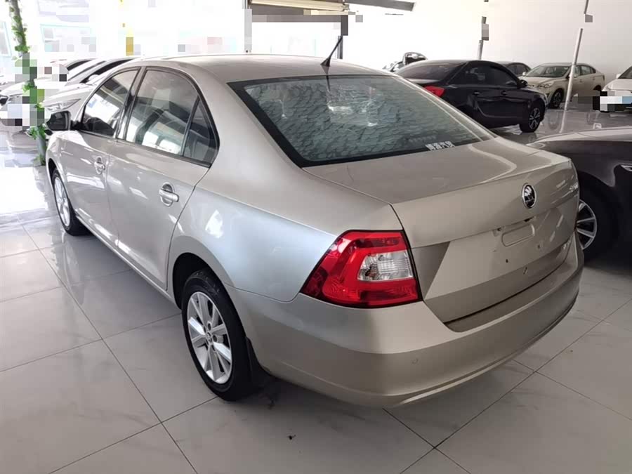 Skoda Rapid 2015