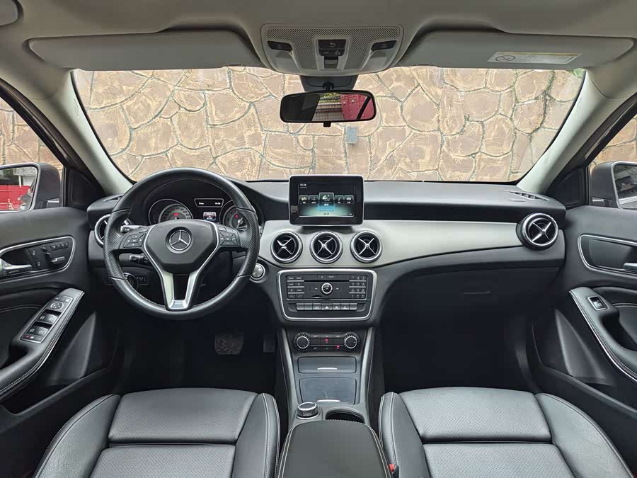 Mercedes-Benz GLA 2016 — фото 11