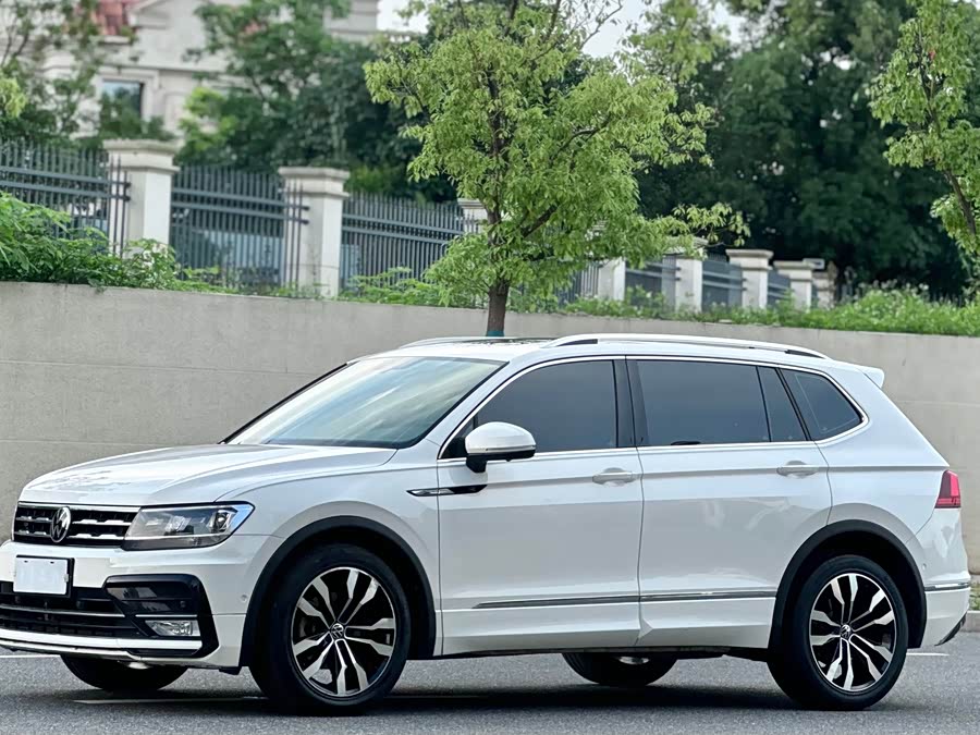 Volkswagen Tiguan L 2021