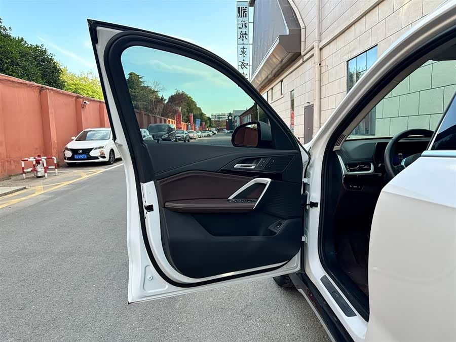 BMW X1 2023 — фото 18