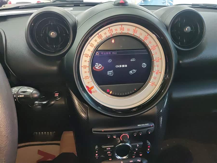 MINI Countryman 2012
