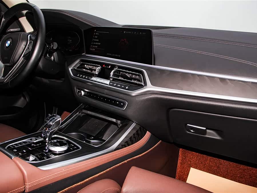 BMW X7 2022 — фото 21