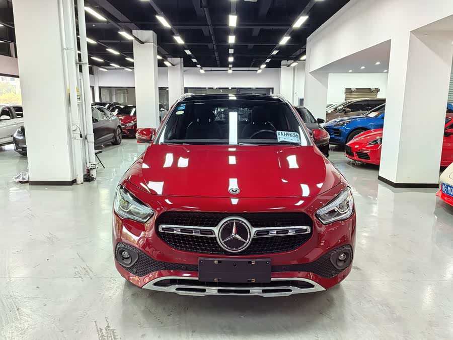 Mercedes-Benz GLA 2020