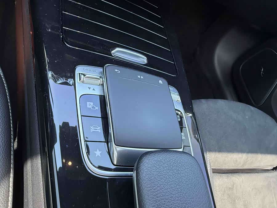 Mercedes-Benz A-Class 2019 — фото 31