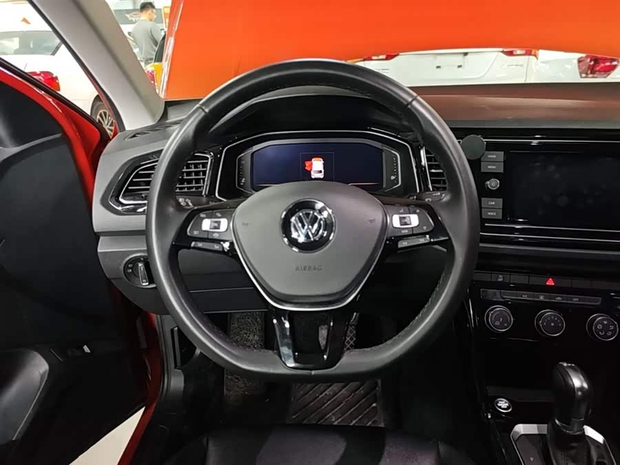 Volkswagen T-Roc 2020 — фото 11