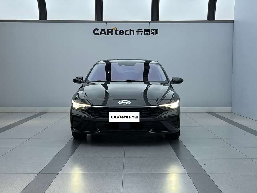 Hyundai Elantra 2023