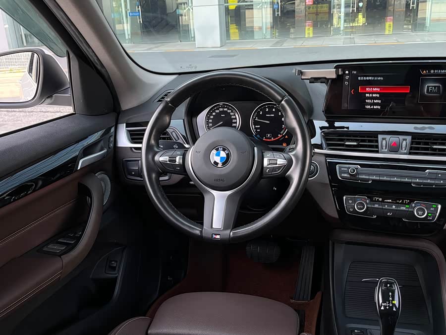 BMW X1 2022 — фото 14