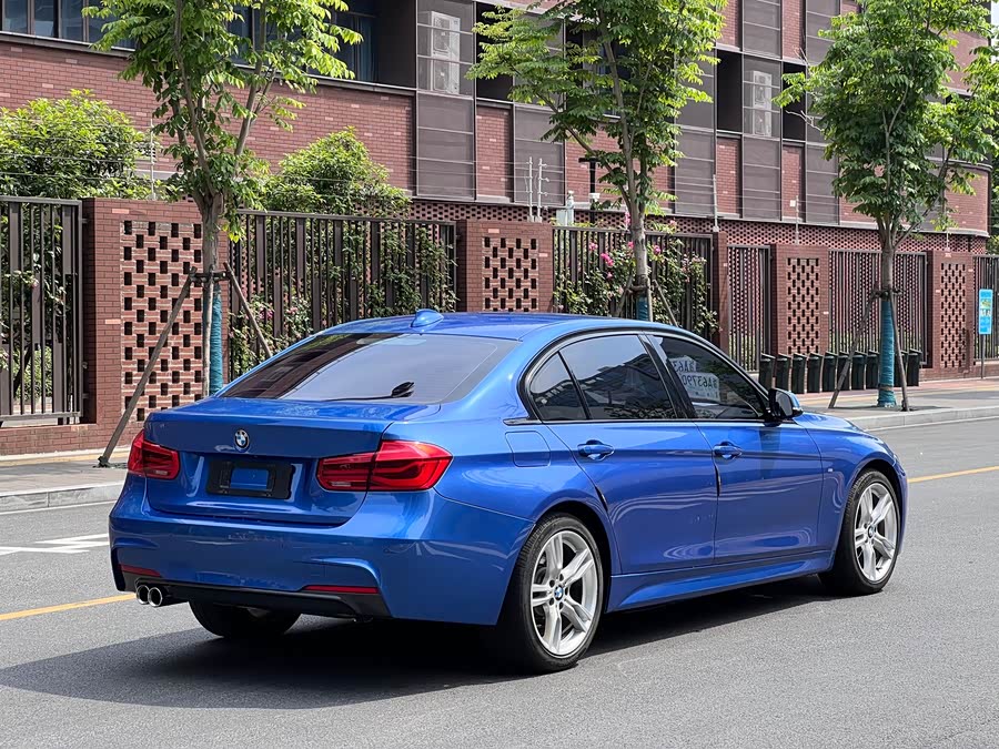 BMW 3 Series 2019 — фото 11