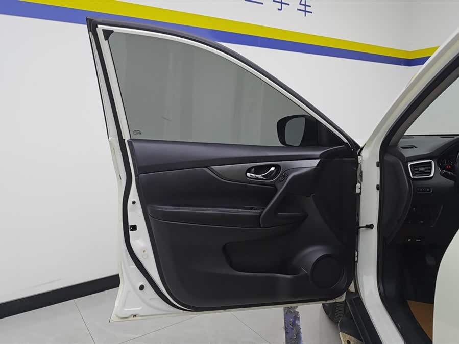 Nissan X-Trail 2014
