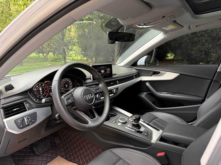Audi A4L 2019