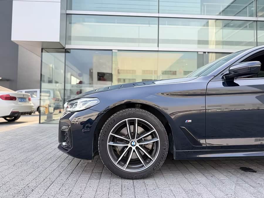 BMW 5 Series 2022