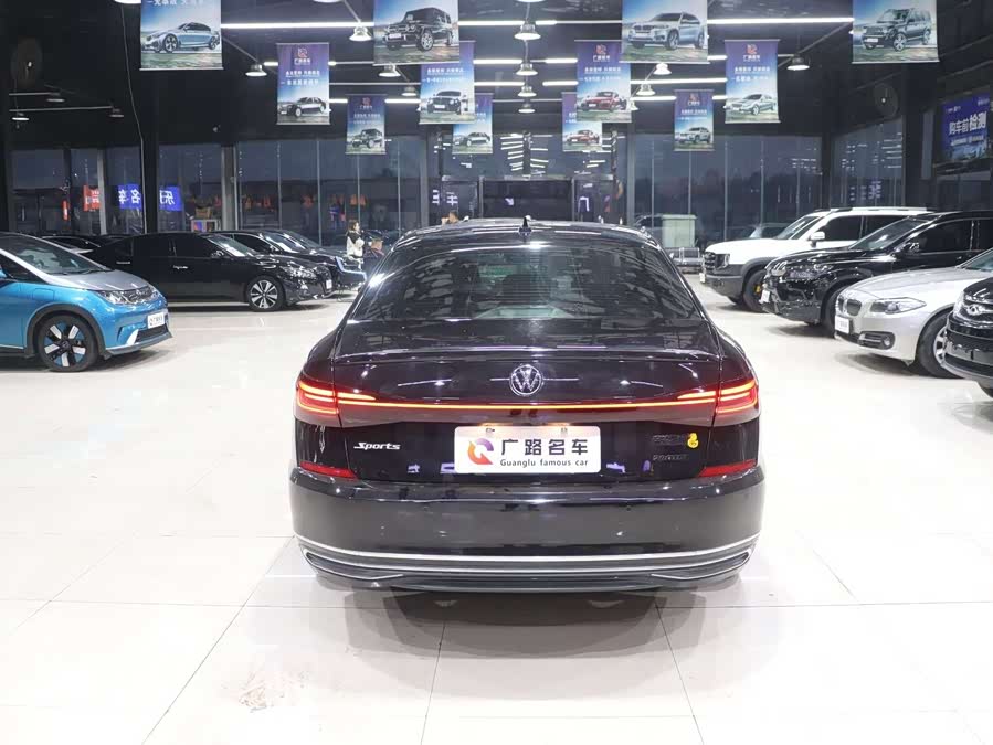 Volkswagen Passat 2023