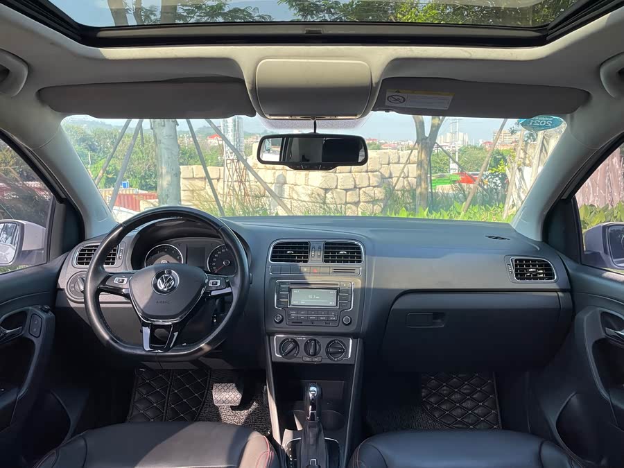 Volkswagen Polo 2016