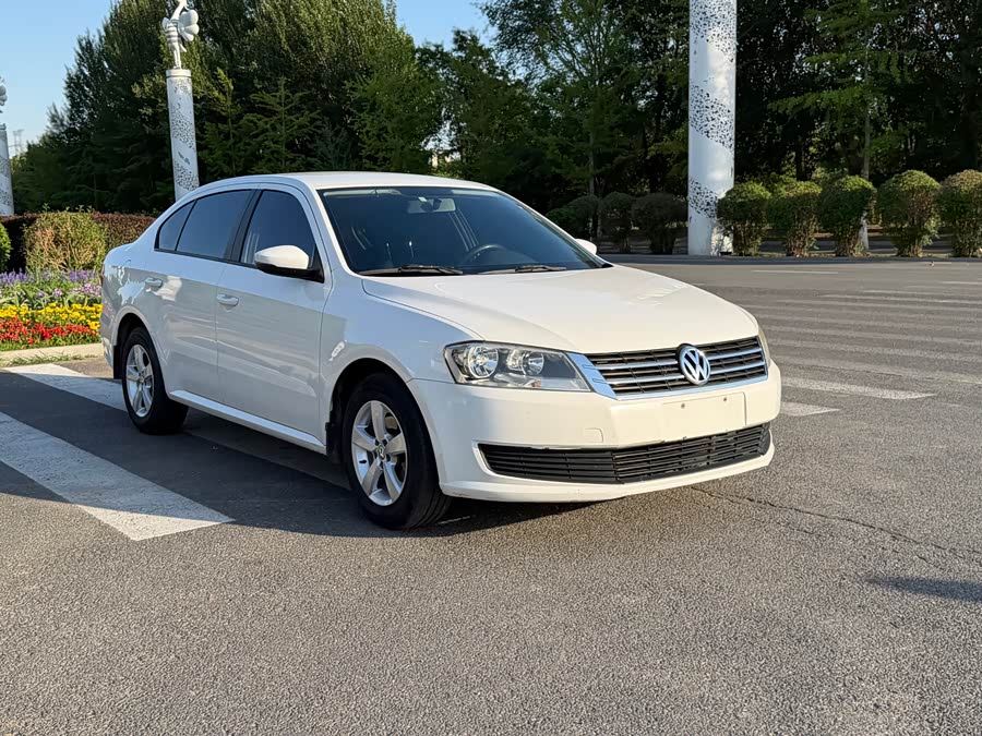 Volkswagen Lavida 2015