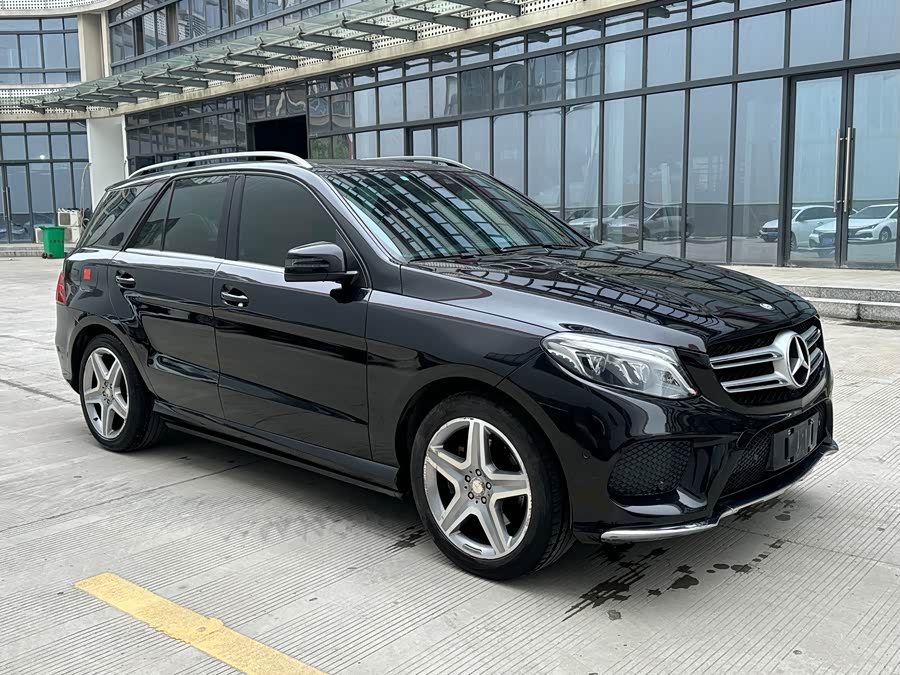 Mercedes-Benz GLE 2015