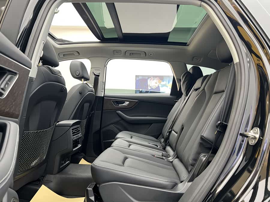 Audi Q7 2024