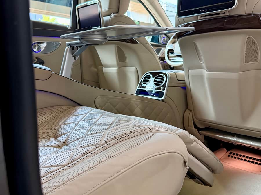 Mercedes-Benz Maybach S-Class 2017 — фото 34