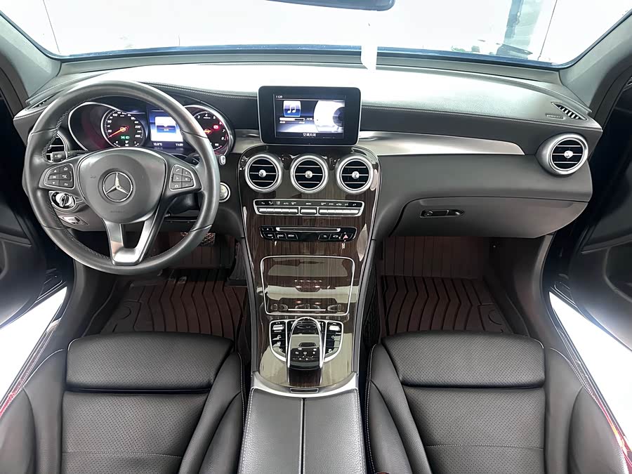 Mercedes-Benz GLC 2016 — фото 12
