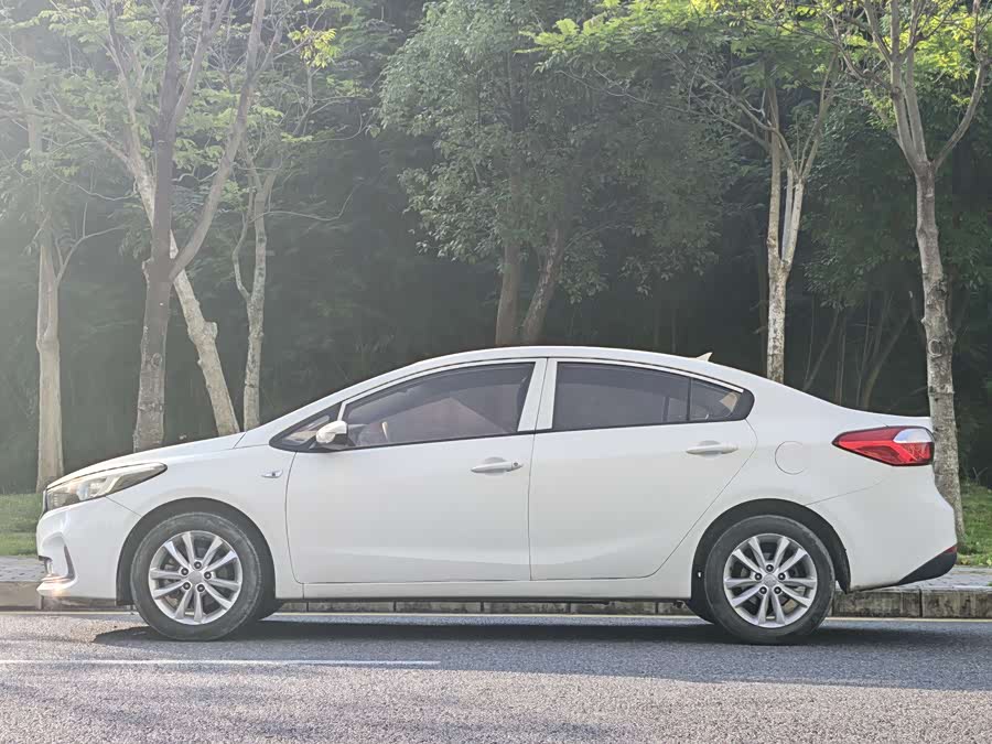 Kia K3 2016