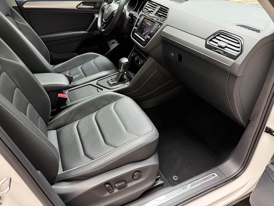 Volkswagen Tiguan L 2019 — фото 15