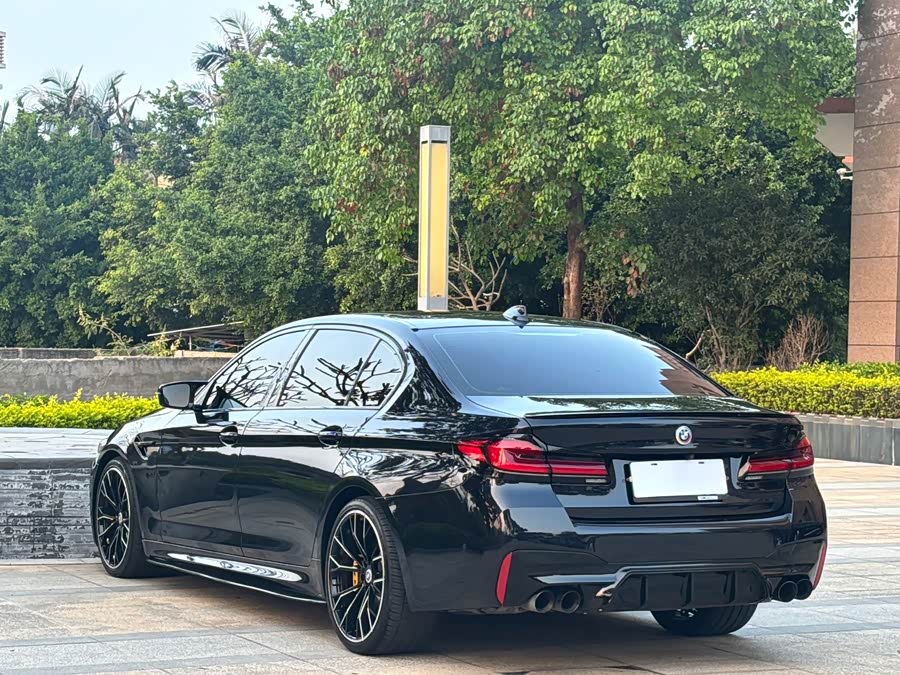 BMW 5 Series 2022