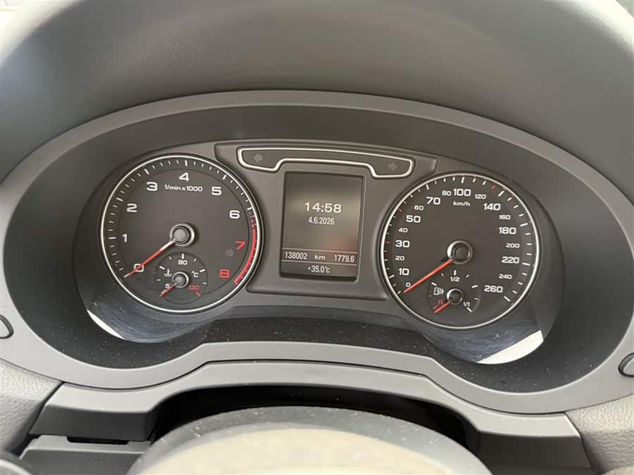 Audi Q3 2015