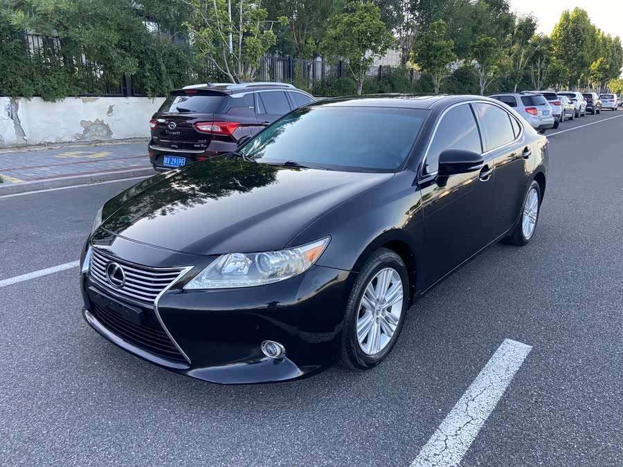 Lexus ES 2013