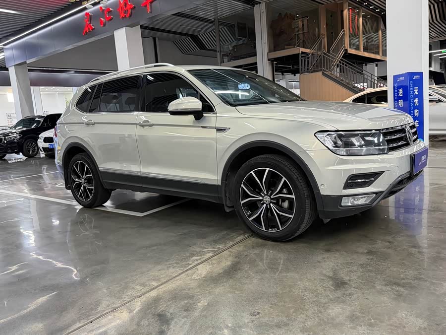 Volkswagen Tiguan L 2020