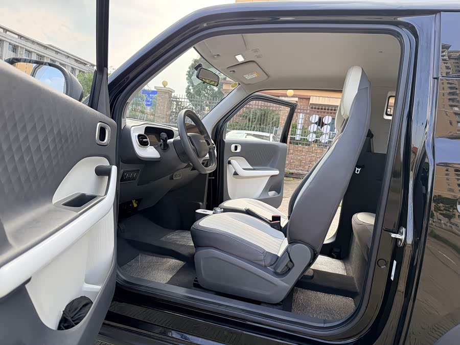 Geely Galaxy Panda 2025 — фото 17