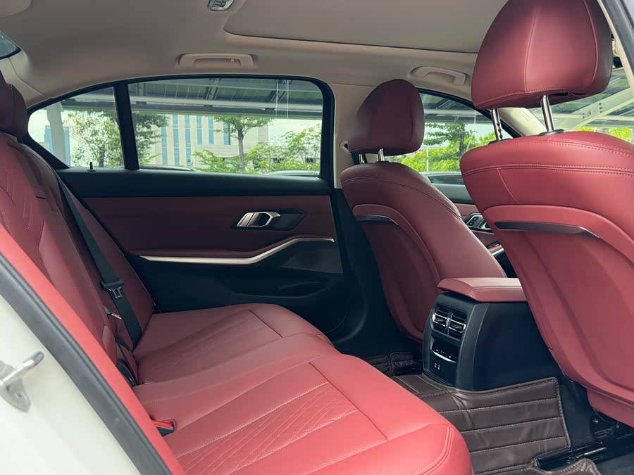 BMW 3 Series 2023 — фото 15